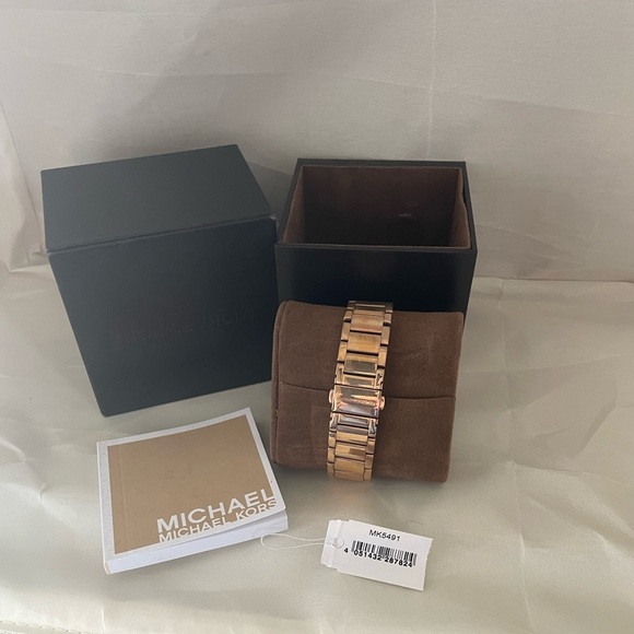 MICHAEL KORS-Parker Chronograph Rose Gold-Tone Ladies Watch - Picture 2 of 2